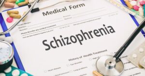 強迫性障害の人は統合失調症を発症しやすい？意外な共通点とは